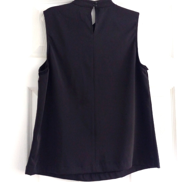 Forever 21 - Picture 2 of 7